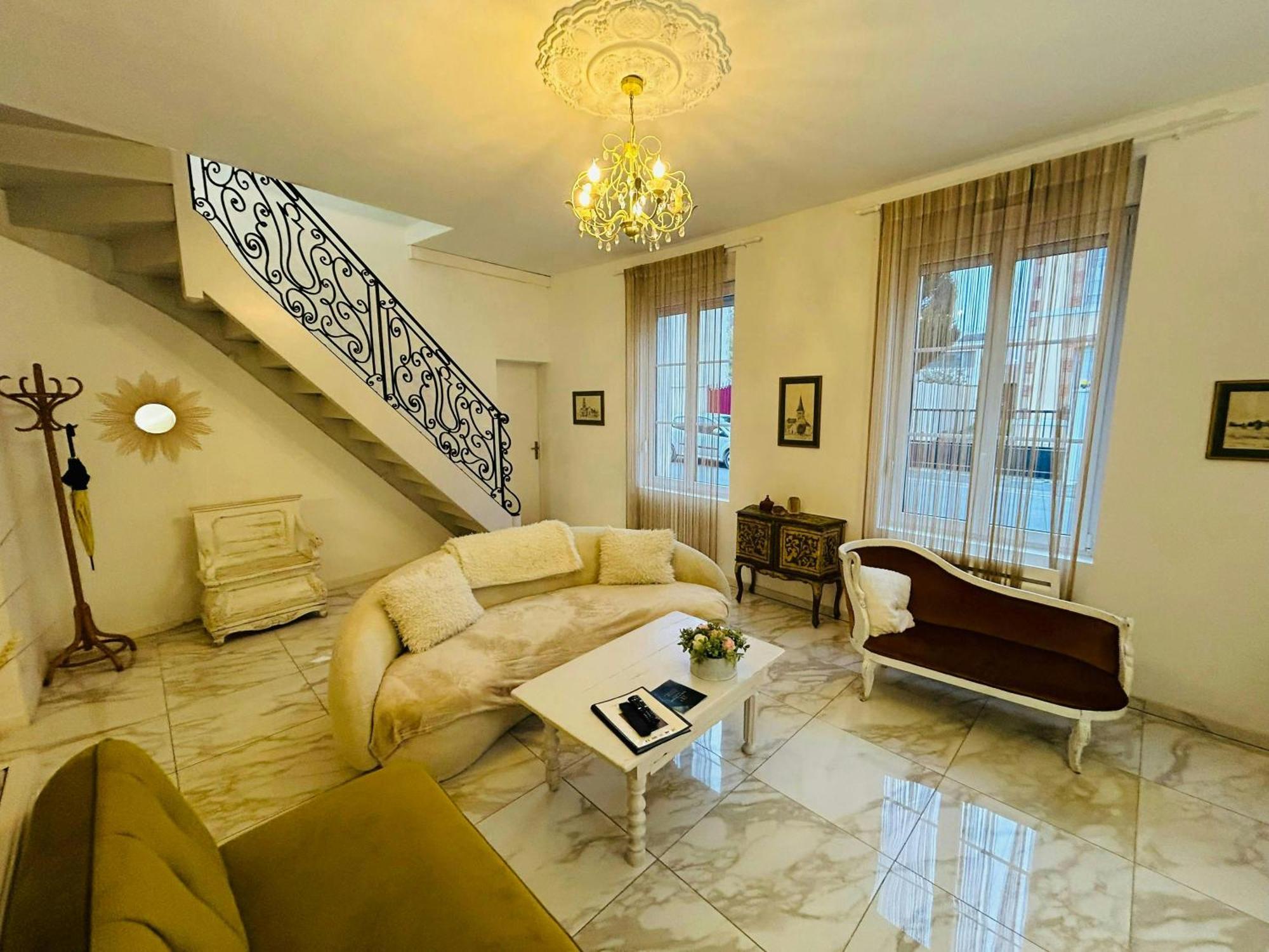 Magnifique Maison D’artiste *