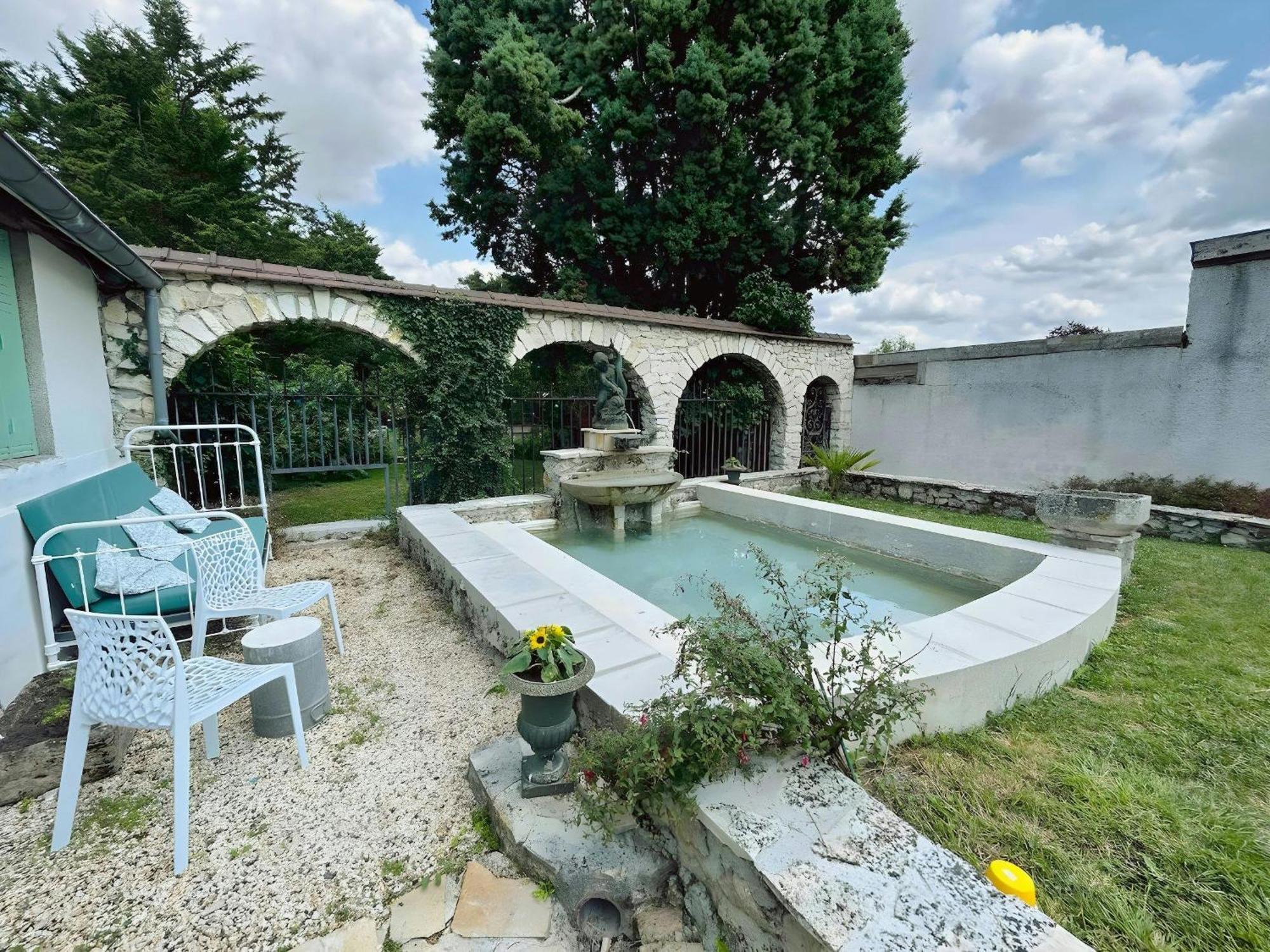 Magnifique Maison D’artiste Villa *